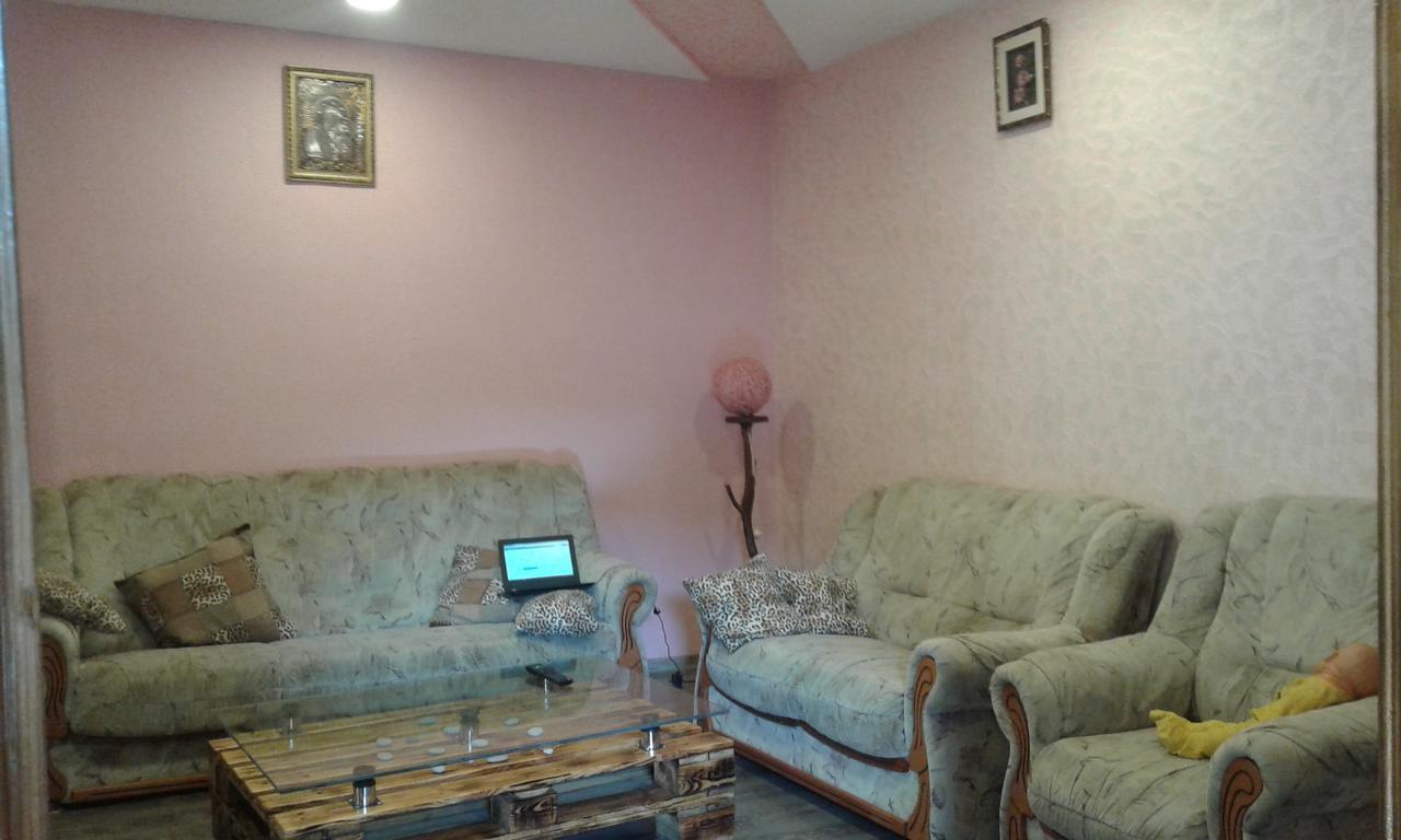 Guest House Nima Боржомі Екстер'єр фото
