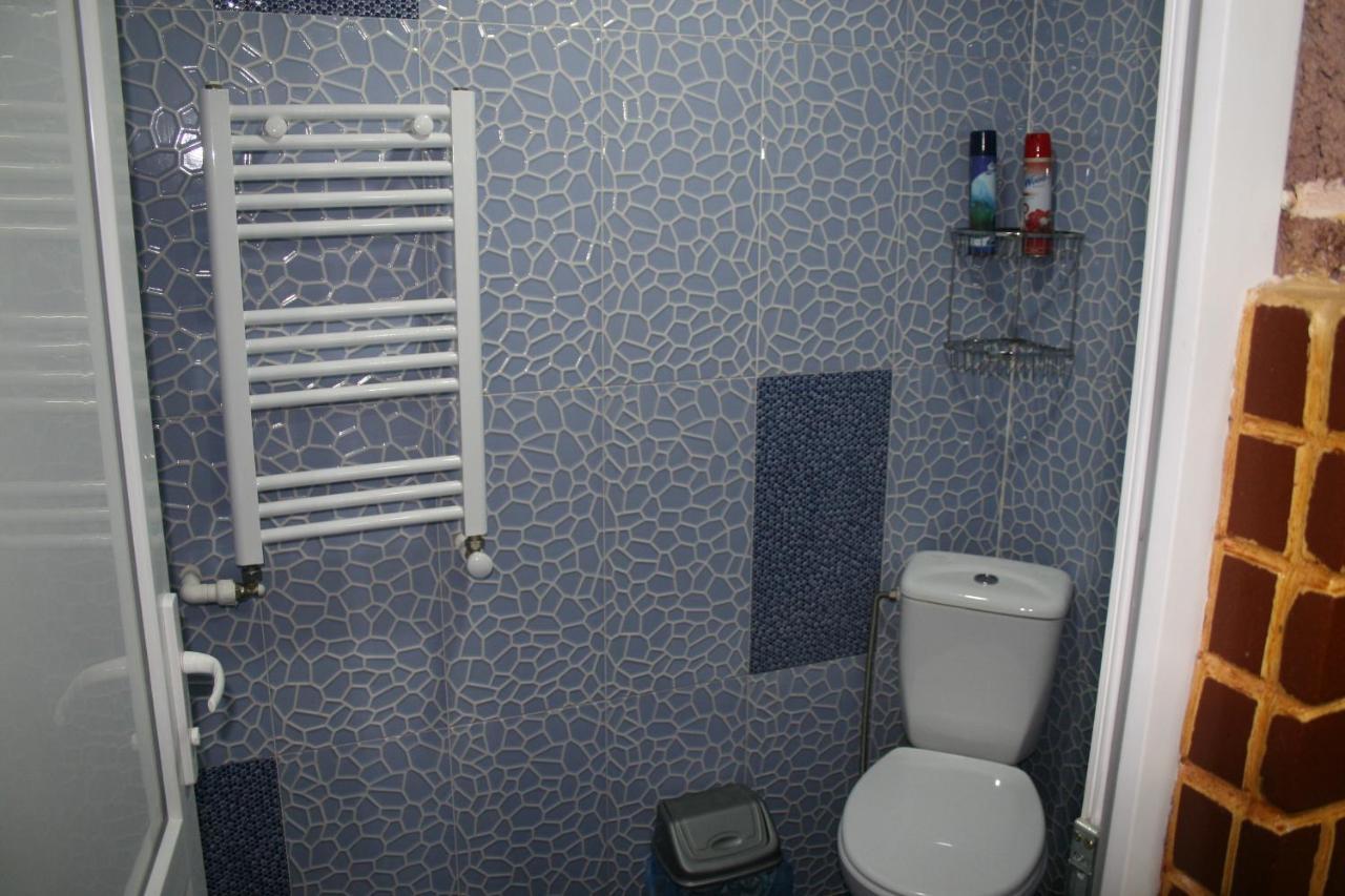 Guest House Nima Боржомі Екстер'єр фото